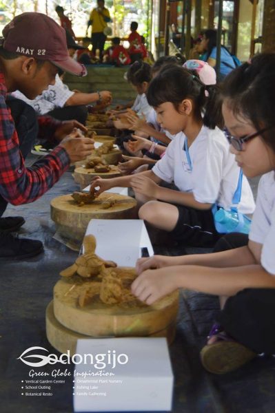 edukasi anak dengan tanah liat